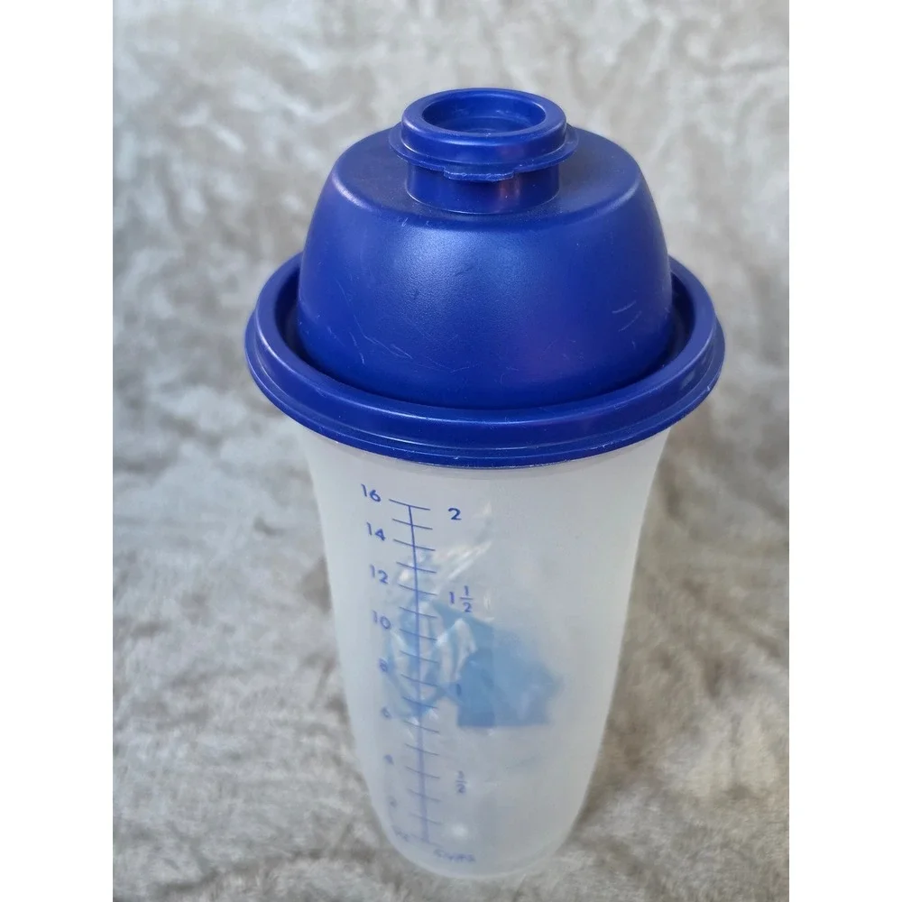 Tupperware Quick Shake Container 500ml 16oz Blue Clear 844-4 with Whisk Ball